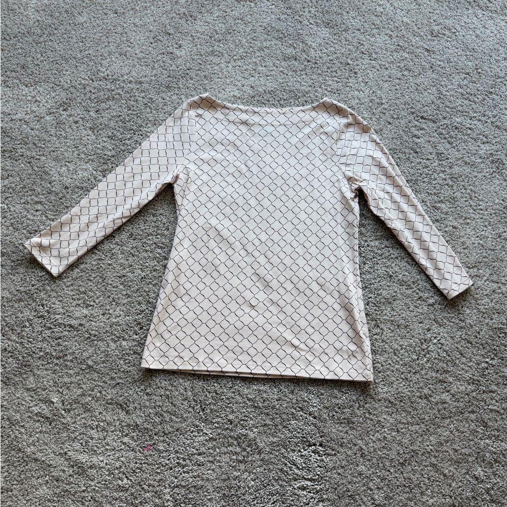NWT Chic Beige and Maroon Diamond Pattern Top